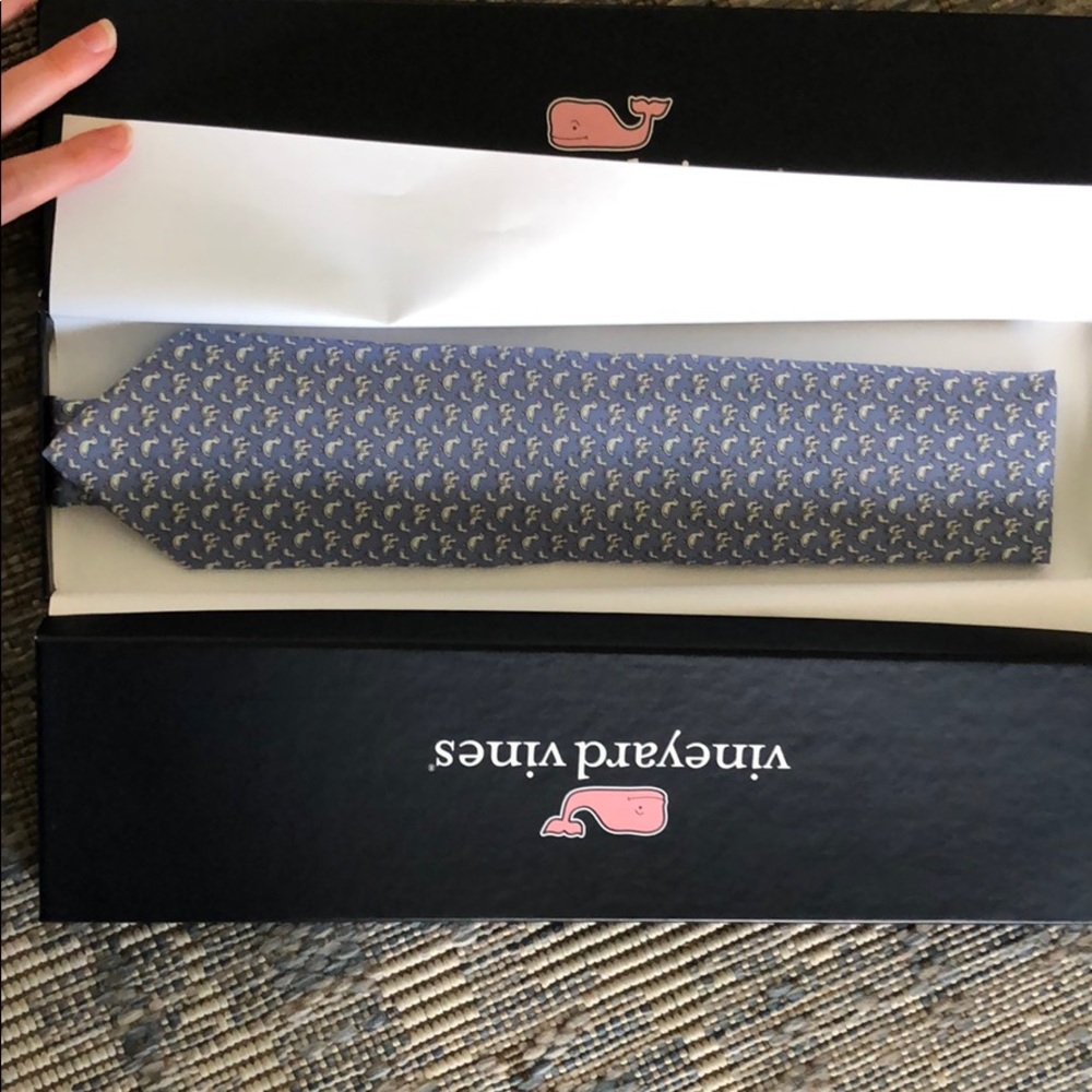 Vineyard vines tie